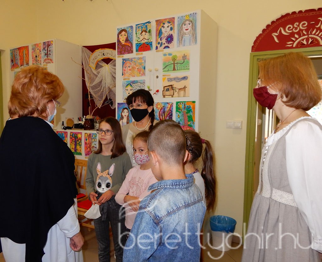 Bábkiállítás a Bodorkában 01